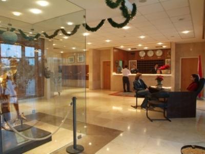 Quality Inn Tripoli Buitenkant foto