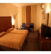 Quality Inn Tripoli Buitenkant foto